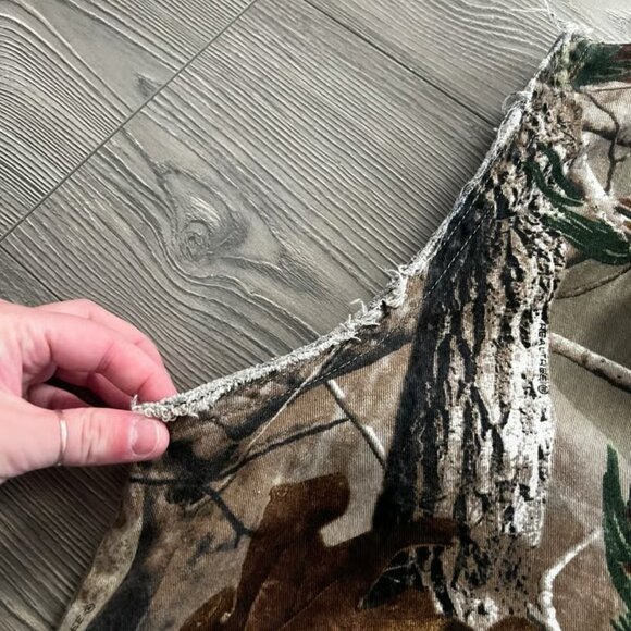 Legendary whitetails camo shirt - Picture 2 of 4